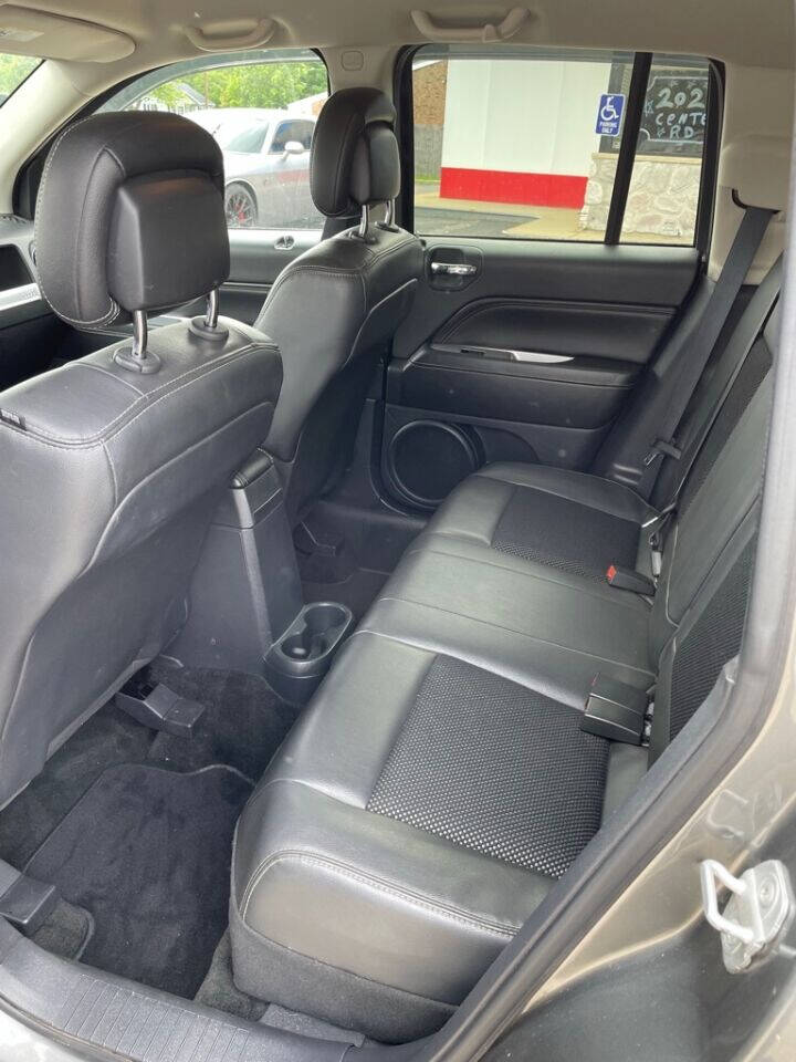 Gray 2014 Jeep Compass Latitude 4x4 Latitude 4dr SUV 6