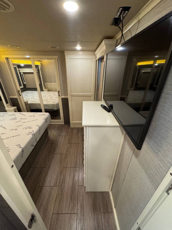 2021 Vanleigh RV Beacon Series M-34RLB