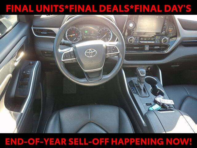 2022 Toyota Highlander XLE