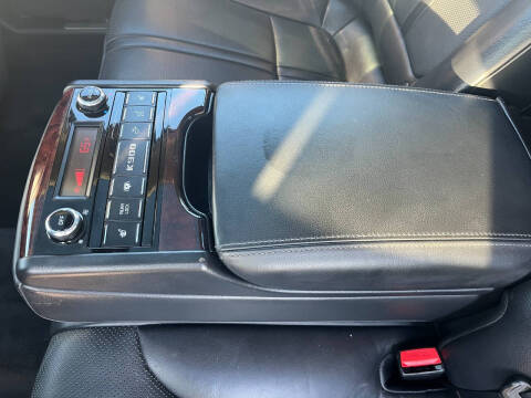 2015 Kia K900 Luxury