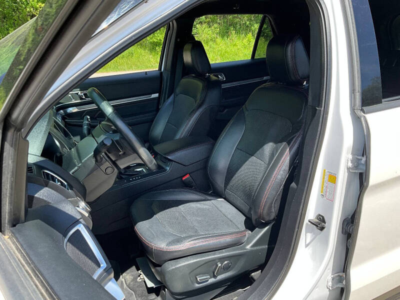 2018 Ford Explorer Sport