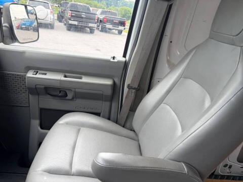 2011 Ford E-Series E-250