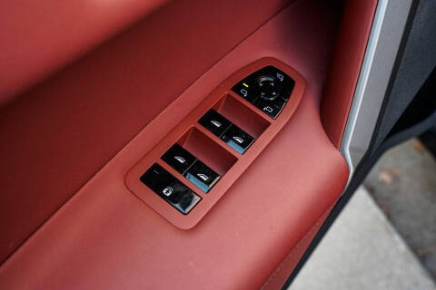 2025 BMW iX xDrive50