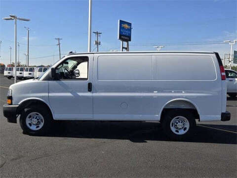2025 Chevrolet Express 2500