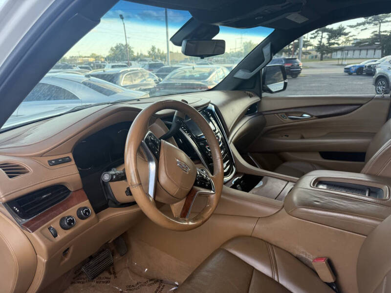 2017 Cadillac Escalade ESV Platinum