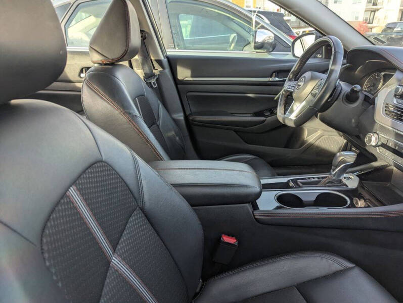 2024 Nissan Altima 2.5 SR