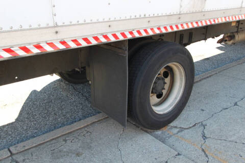 2015 Freightliner M2 106