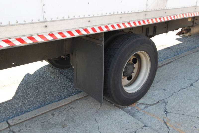 2015 Freightliner M2 106