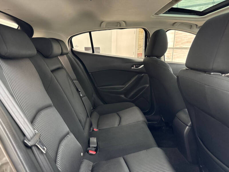 2016 Mazda MAZDA3 i Touring