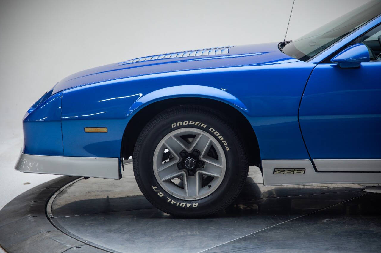 1989 Chevrolet Camaro 11
