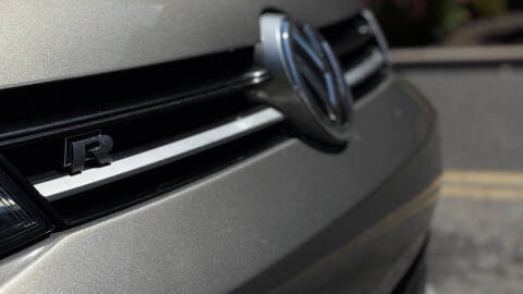 2016 Volkswagen Golf R 4Motion