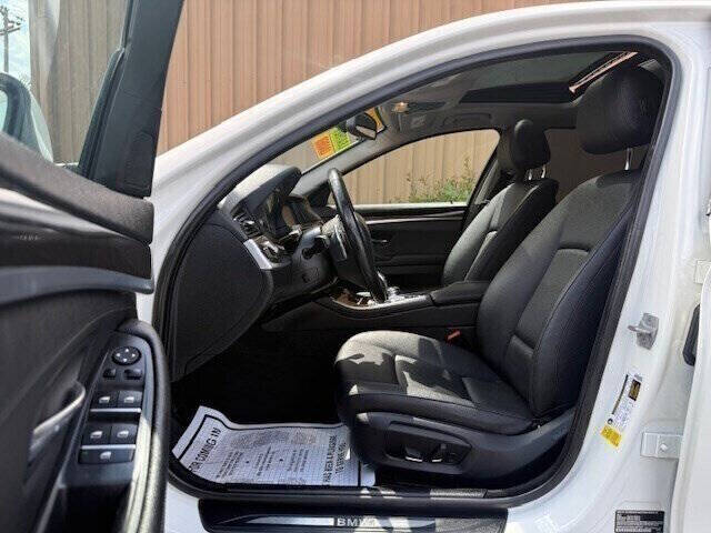 2016 BMW 5 Series 528i