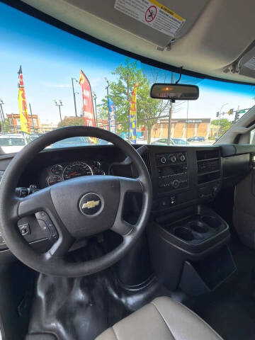 2017 Chevrolet Express 2500