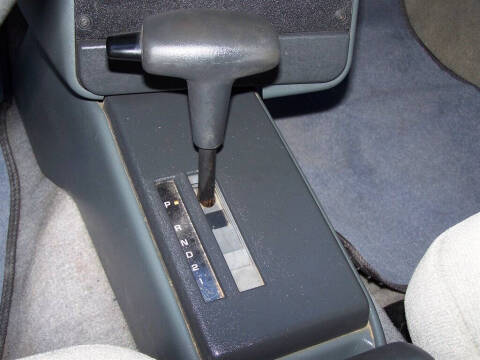 1990 Pontiac Sunbird LE