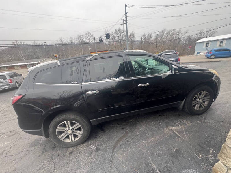 2017 Chevrolet Traverse LT