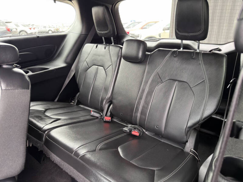 2019 Chrysler Pacifica Touring L Plus