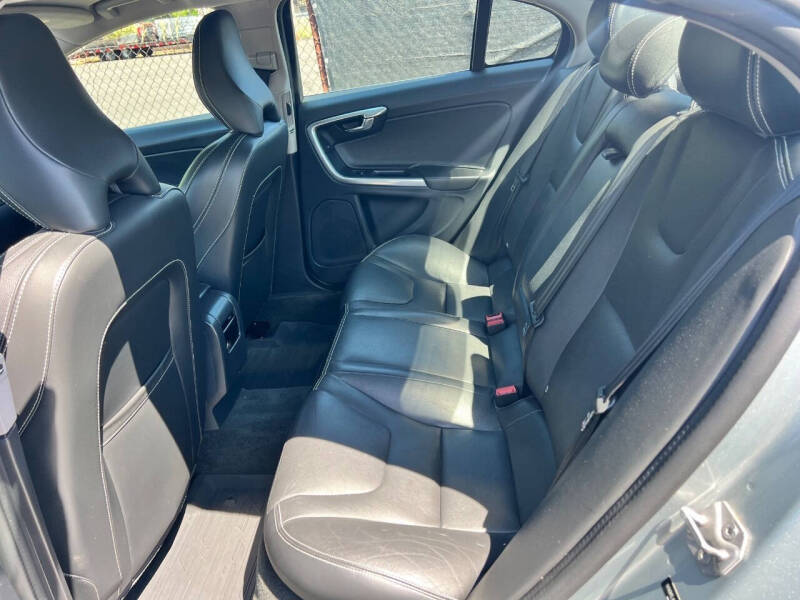 2017 Volvo S60 T5 Dynamic
