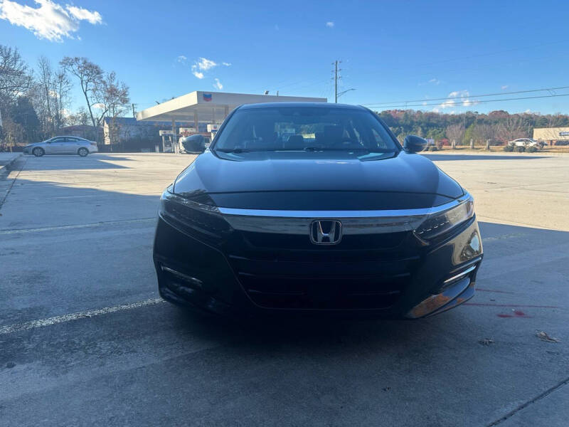 2018 Honda Accord Hybrid Touring photo 2