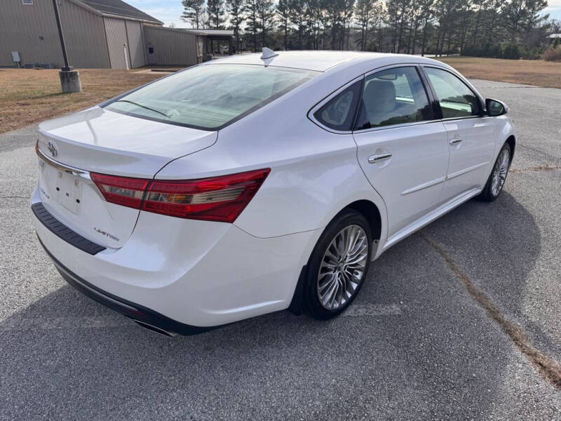 2017 Toyota Avalon XLE