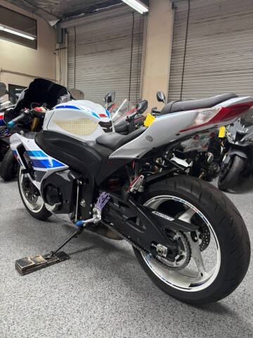 2013 Suzuki GSX-R1000