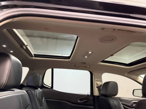 2022 GMC Acadia Denali