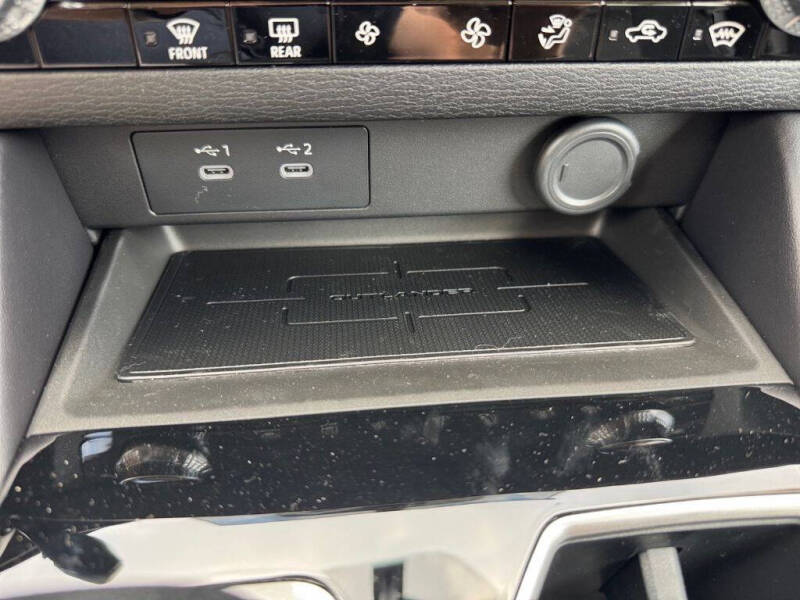 2025 Mitsubishi Outlander ES