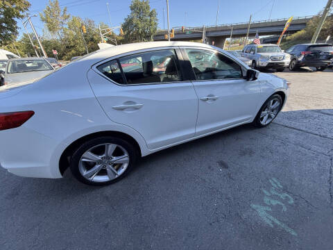 2013 Acura ILX 2.0L w/Premium