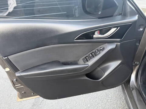 2016 Mazda MAZDA3 i Sport