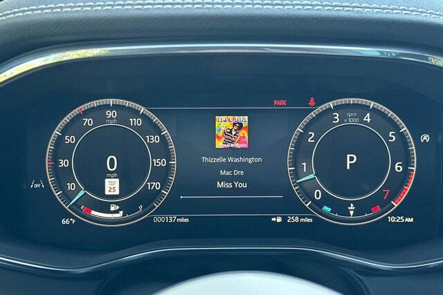 2025 Jaguar F-PACE P400 R-Dynamic S