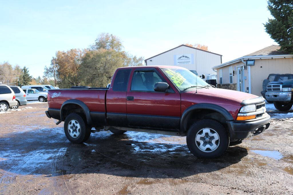 u0loilykjjapm https www carsforsale com 2001 chevrolet s 10 for sale c136357