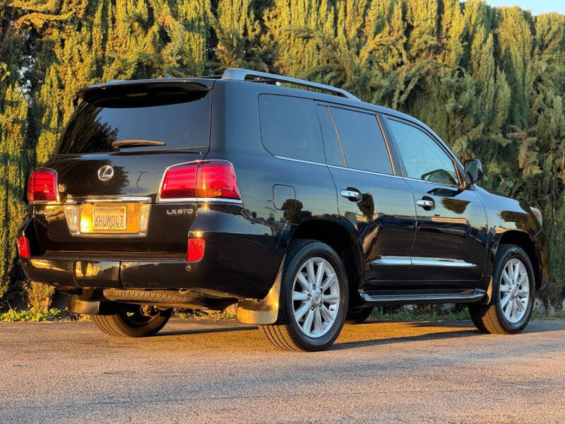 2010 Lexus LX 570