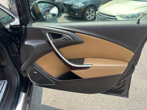 2012 Buick Verano Leather Group