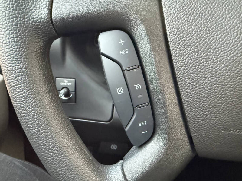 2025 Chevrolet Express 2500