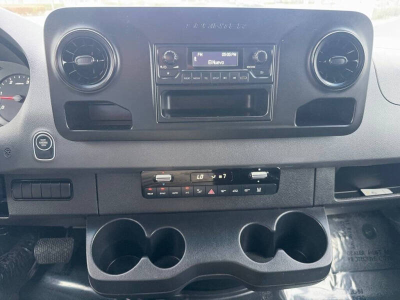 2021 Mercedes-Benz Sprinter 2500