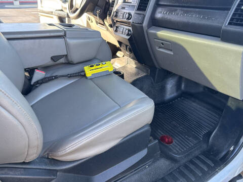 2017 Ford F-350 Super Duty XLT