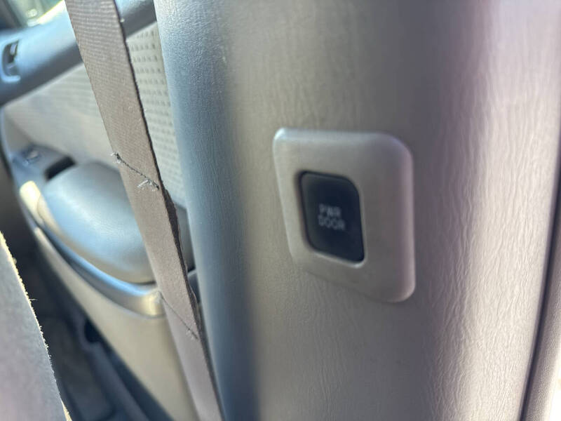 2007 Toyota Sienna LE 8-Passenger