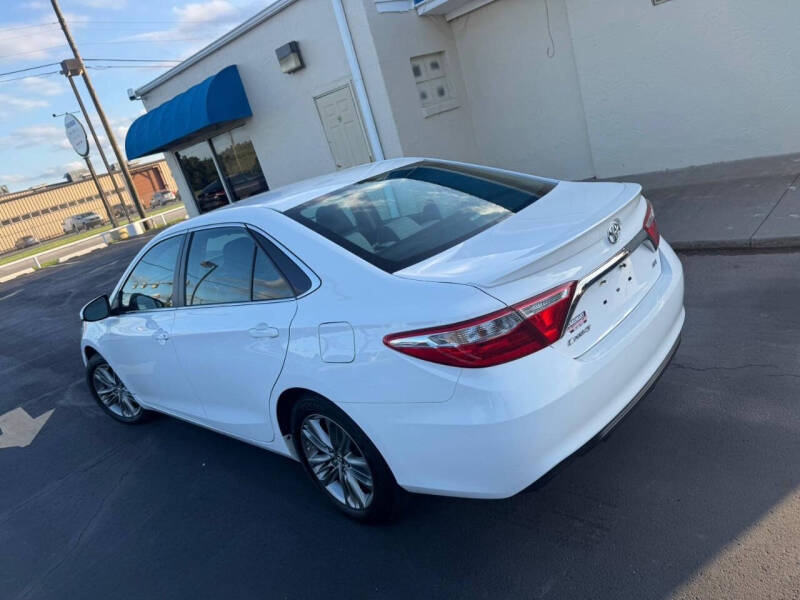 2017 Toyota Camry SE