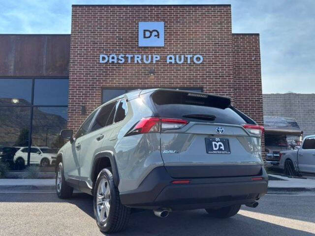 2023 Toyota RAV4 Hybrid XLE