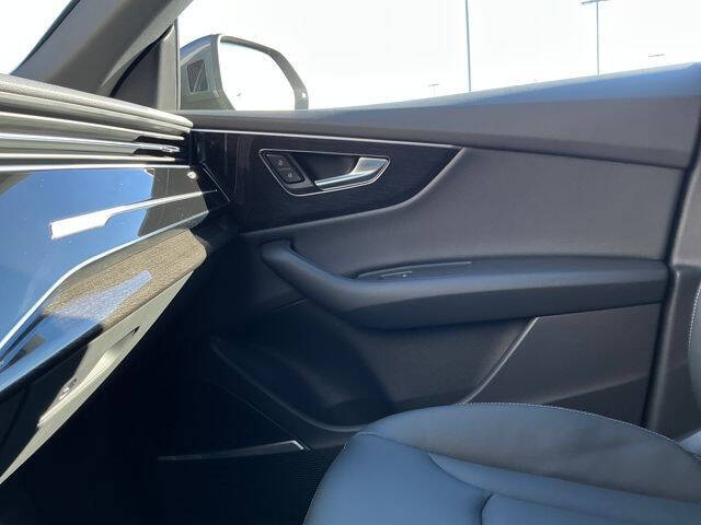 2026 Audi Q8 quattro Premium 55 TFSI