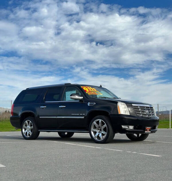 2008 Cadillac Escalade ESV for sale at Valdez Auto Sales in Gonzales CA