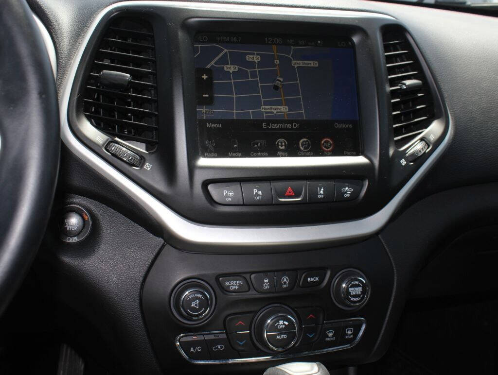 2018 JEEP Cherokee SUV / Crossover - $22,495