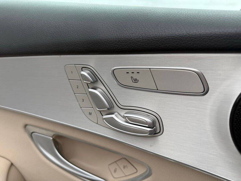 2021 Mercedes-Benz GLC GLC 300 4MATIC