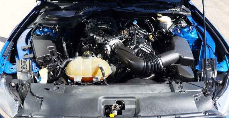 2017 Ford Mustang V6