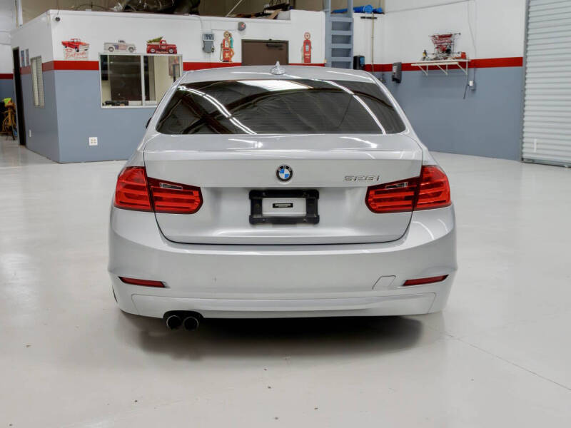 2012 BMW 3 Series 328i