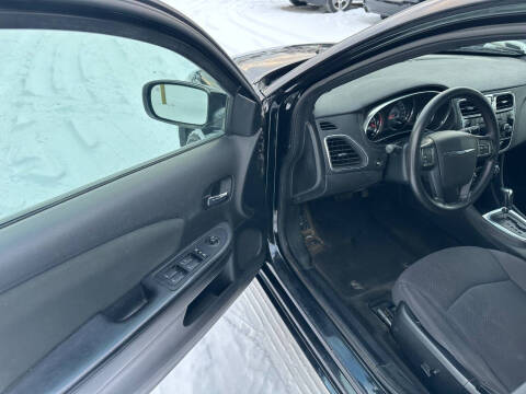 2012 Chrysler 200 LX