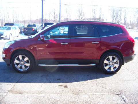 2011 Chevrolet Traverse for sale at C and L Auto Sales Inc. in Decatur IL