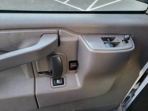 2023 GMC Savana 2500