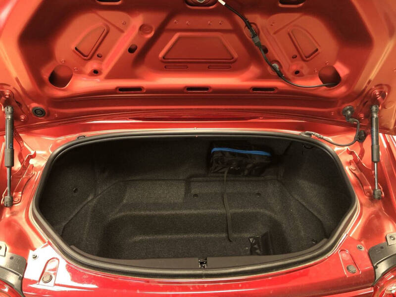 2025 Mazda MX-5 Miata Club