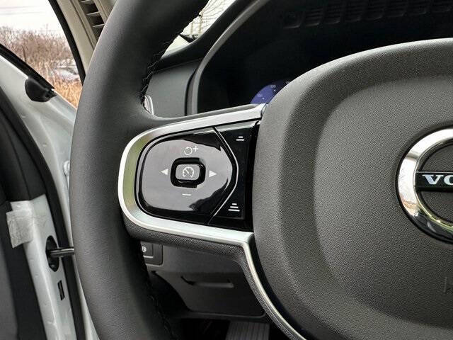 2025 Volvo XC90 T8 Plus Bright Theme 7P