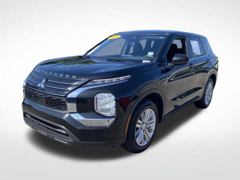 2023 Mitsubishi Outlander ES